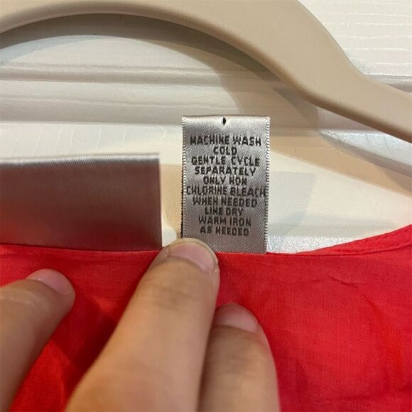 Chico's Women's Pink Embroidered Floral Tunic Top Size 2 V-Neck 3/4 Sleeve - Picture 4 of 5